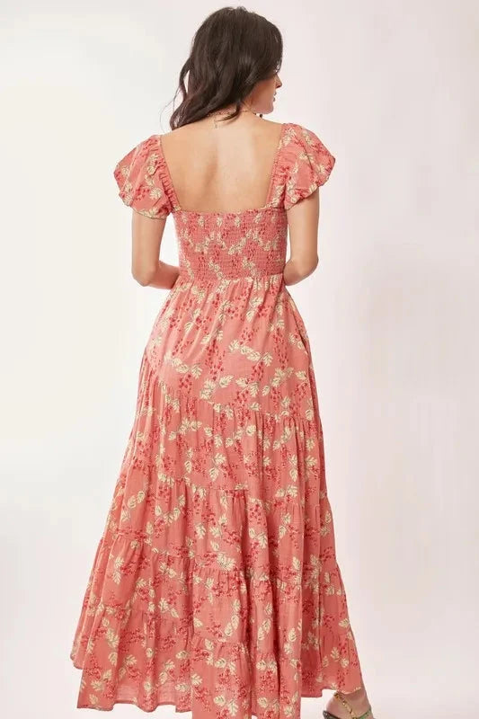 Davi & Dani Lightweight Sweetheart Neck Textured Tiered Maxi Dress