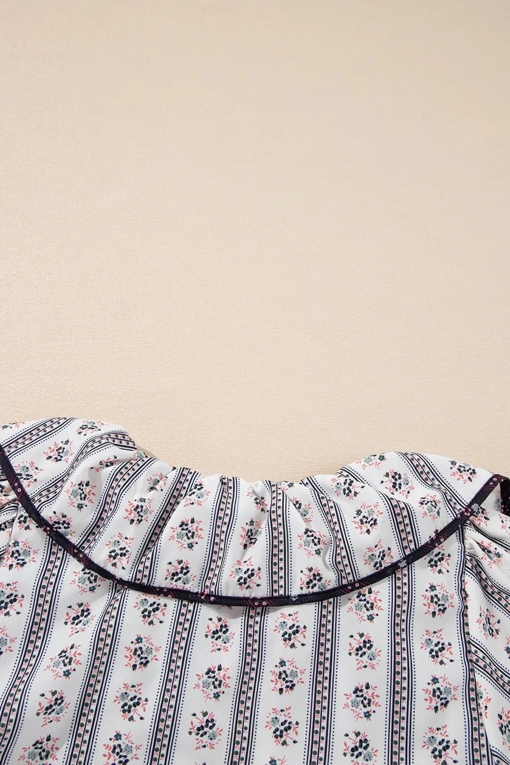 Floral Ruffled Collar Short Puff Sleeve Printed Blouse