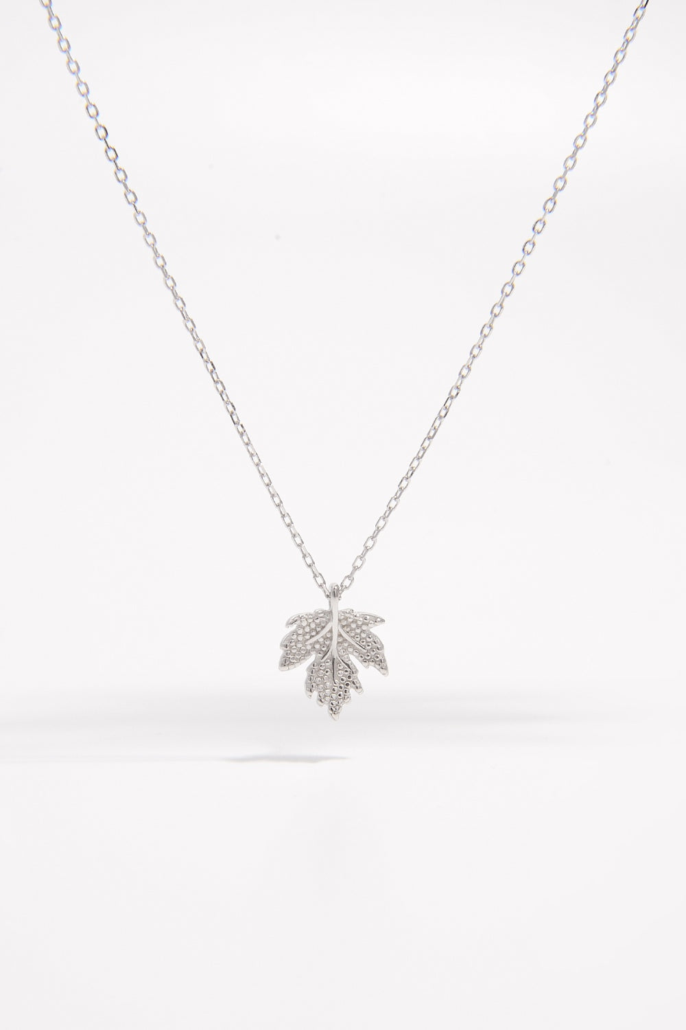 925 Sterling Silver Zircon Maple Leaf Necklace - Laazaar