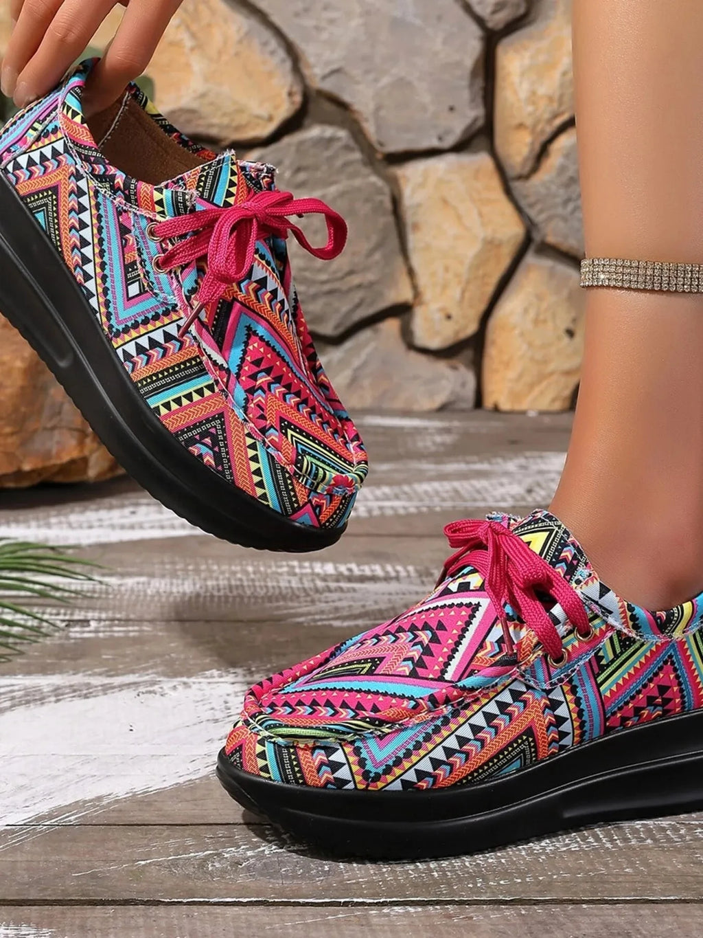 Graffiti Print Platform Sneakers