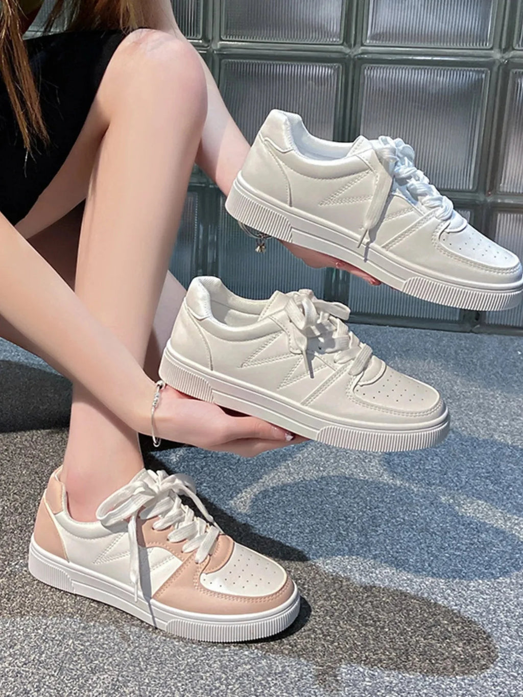 Lace Up Round Toe Sneakers