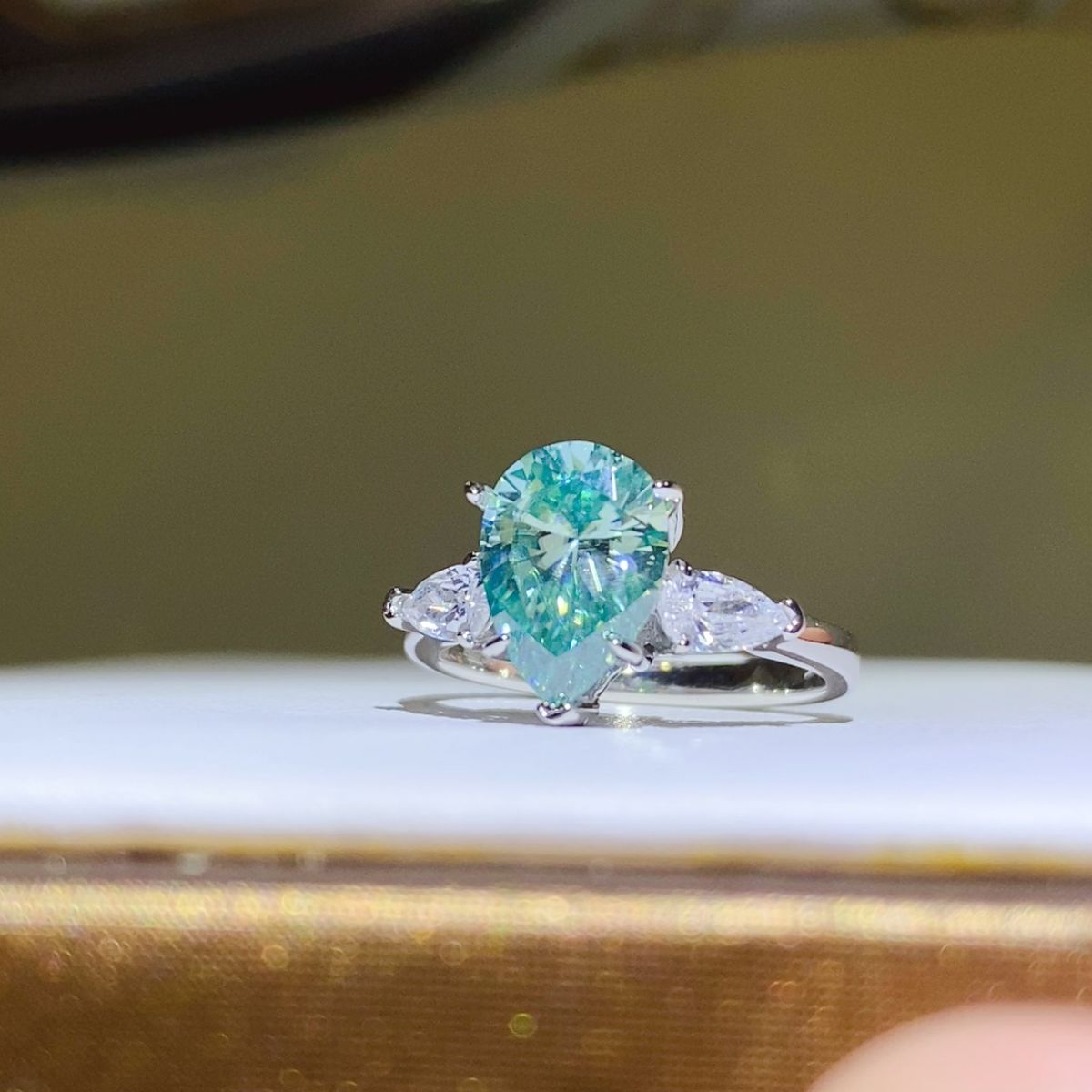 2 Carat 925 Sterling Silver Moissanite Ring - Laazaar