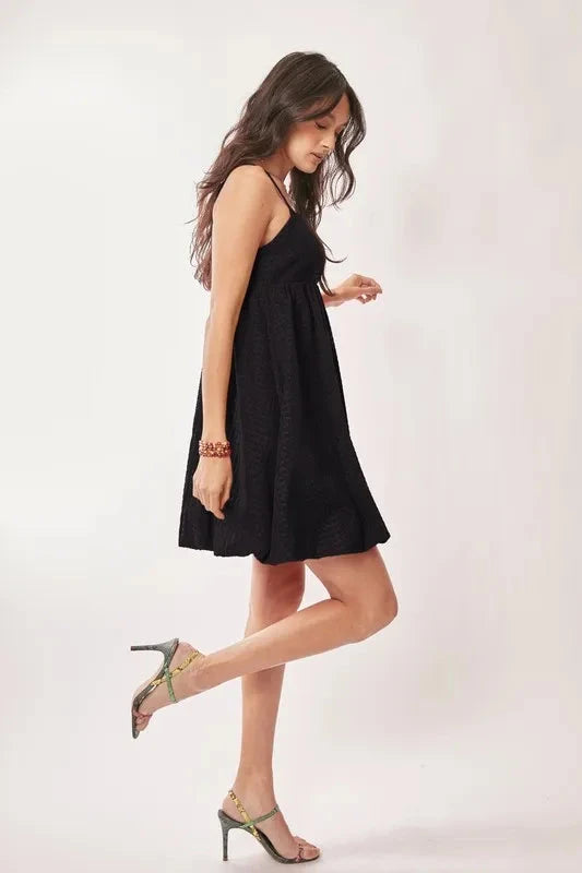 Davi & Dani Textured Sweetheart Neckline Bubble Hem Dress