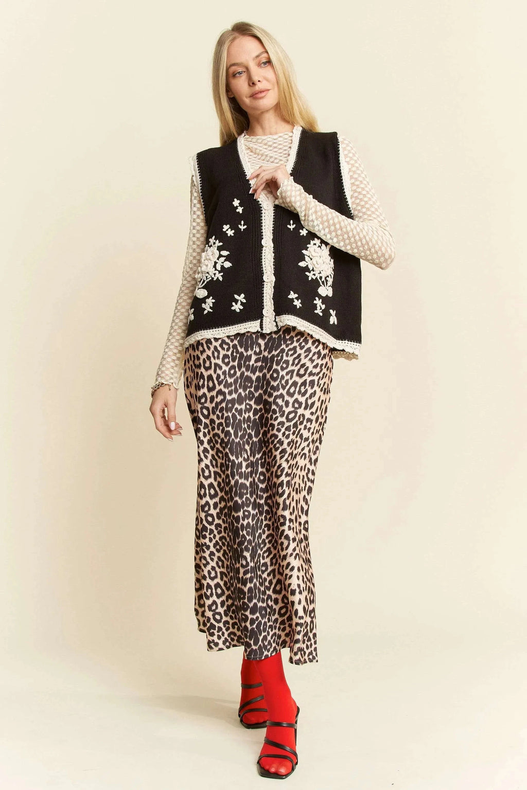 Davi & Dani Floral Embroidered Lace Sweater Knit Vest