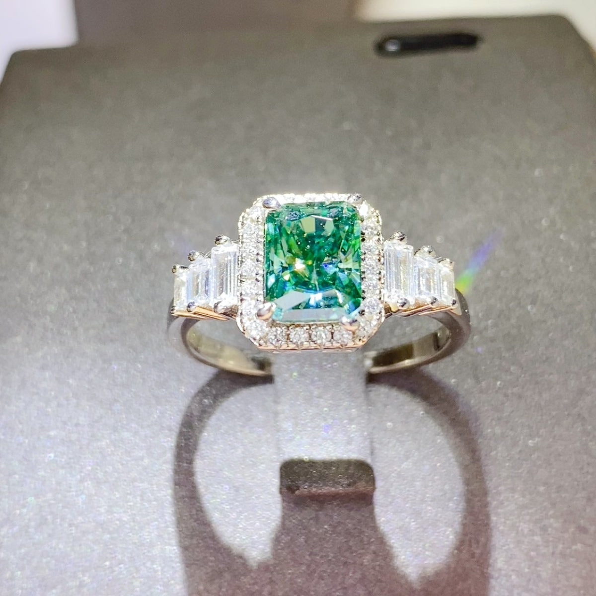 2 Carat Moissanite 925 Sterling Silver Ring - Laazaar