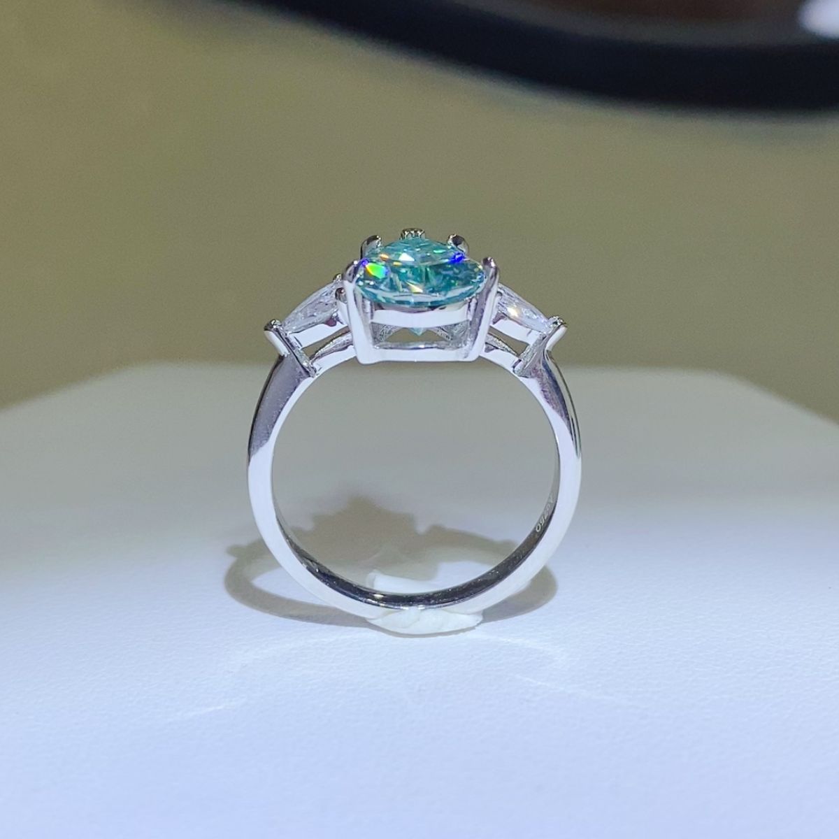 2 Carat 925 Sterling Silver Moissanite Ring - Laazaar