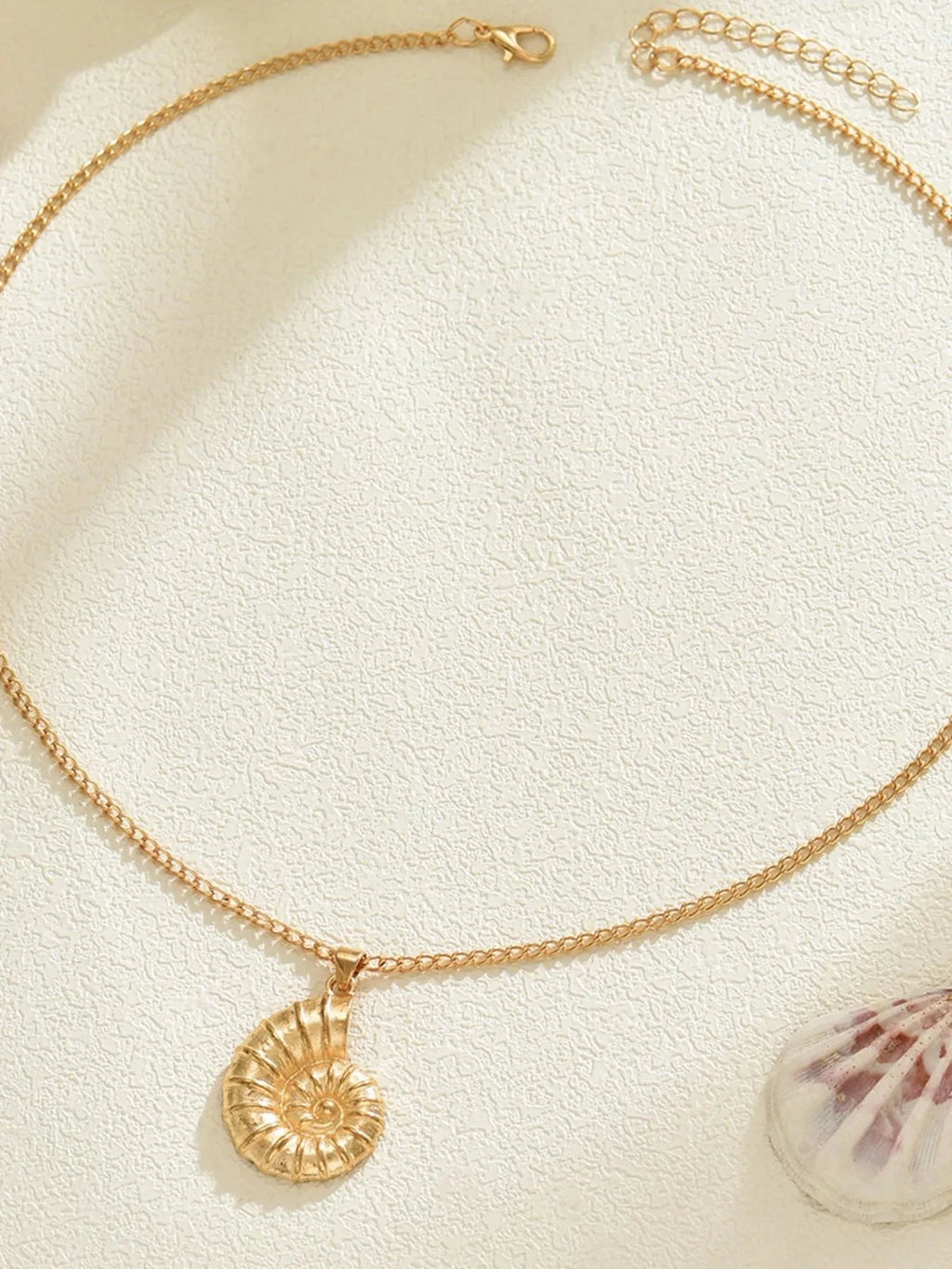 18K Gold-Plated Shell Pendant Necklace