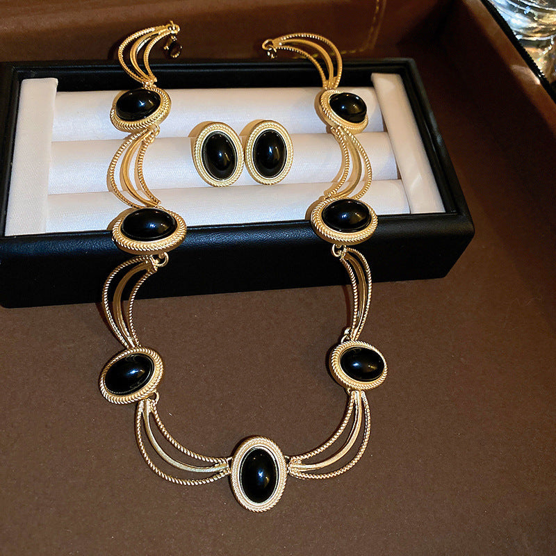 Alloy Oval Gemstone Necklace - Laazaar