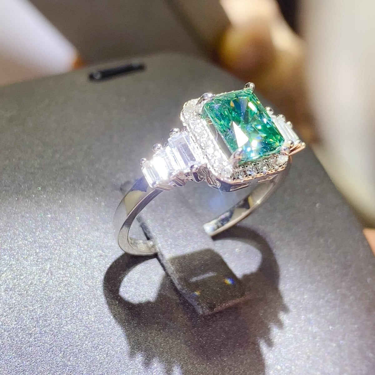 2 Carat Moissanite 925 Sterling Silver Ring - Laazaar