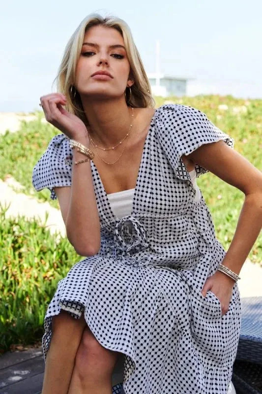 Davi & Dani Jacquard V-Neck Flutter Cap Sleeve Tiered Dress