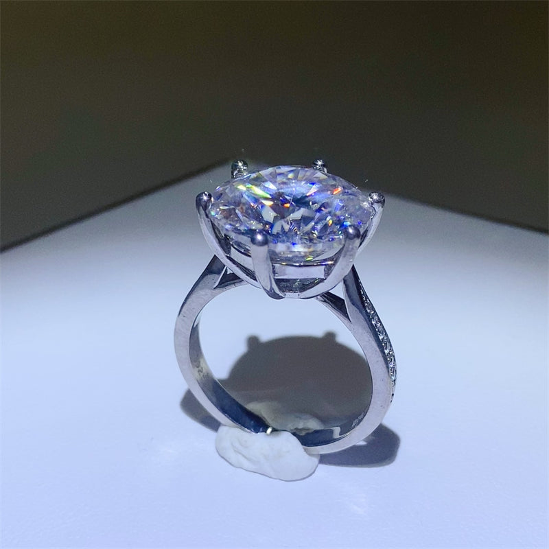 10 Carat Moissanite 925 Sterling Silver Ring - Laazaar