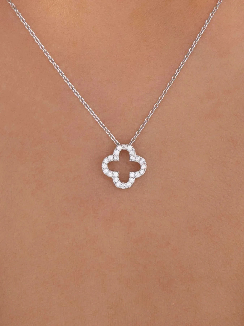 Inlaid Zircon Clover Pendant Necklace