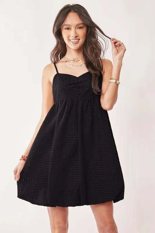 Davi & Dani Textured Sweetheart Neckline Bubble Hem Dress