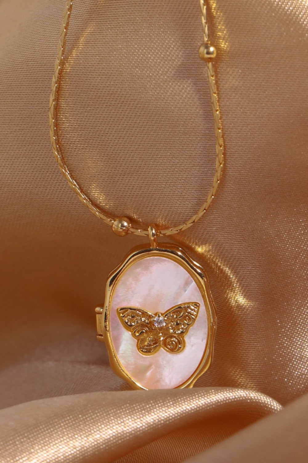 Butterfly Shell Pendant Copper Necklace - Laazaar