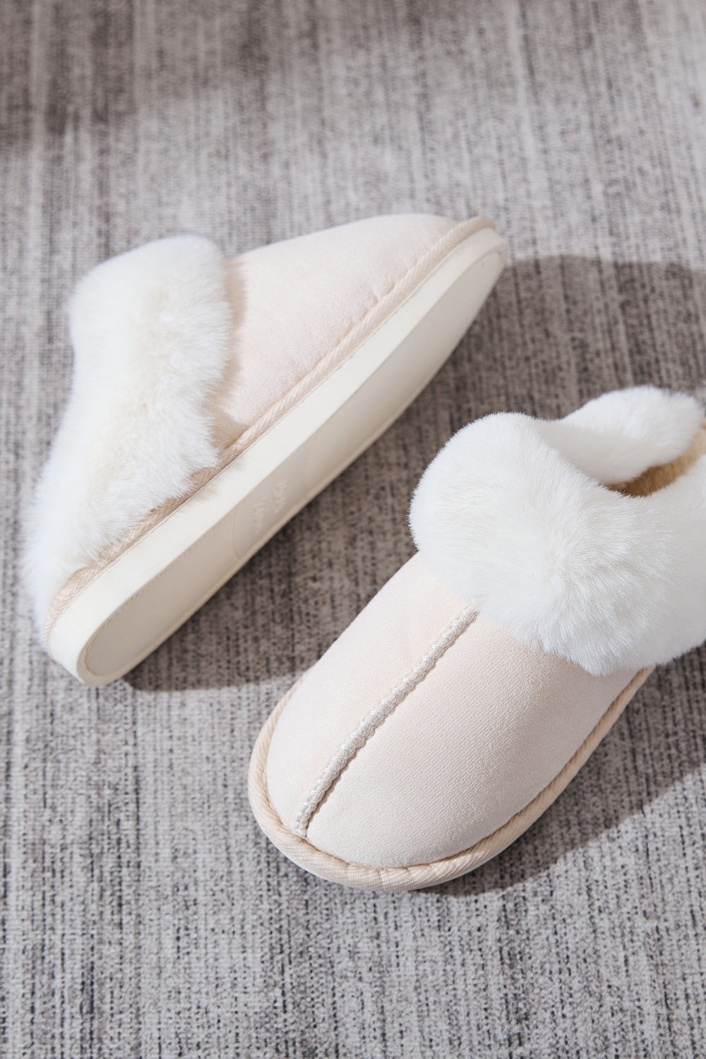 Faux Fur Round Toe Slippers - Laazaar