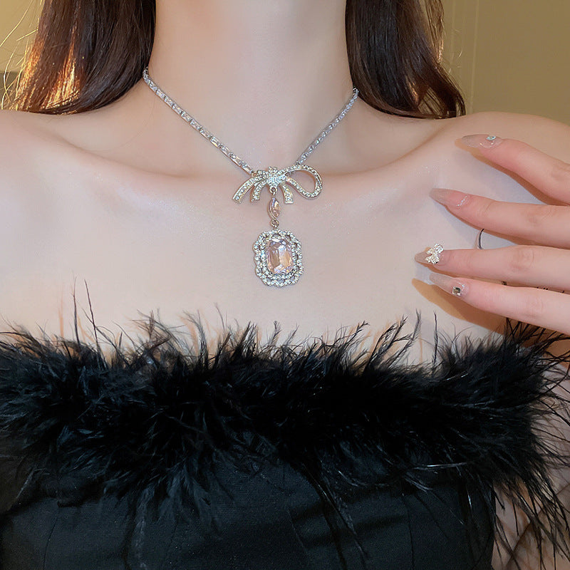 Alloy Crystal Geometric Pendant Necklace - Laazaar