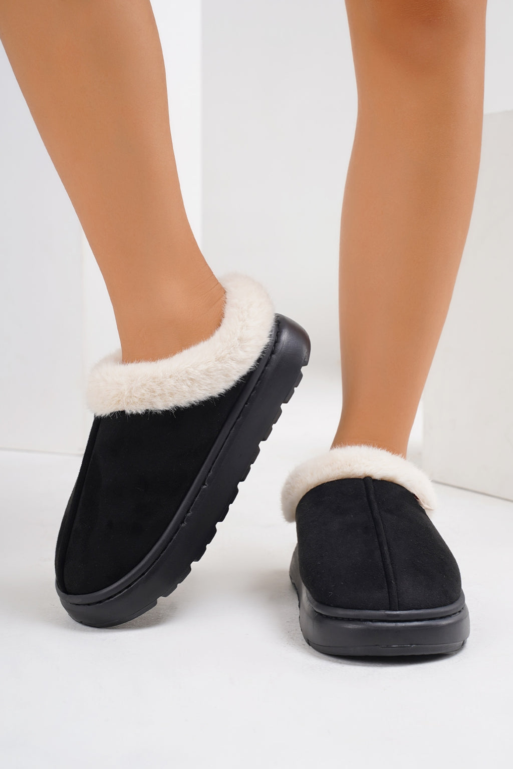 Furry Round Toe Platform Slippers - Laazaar