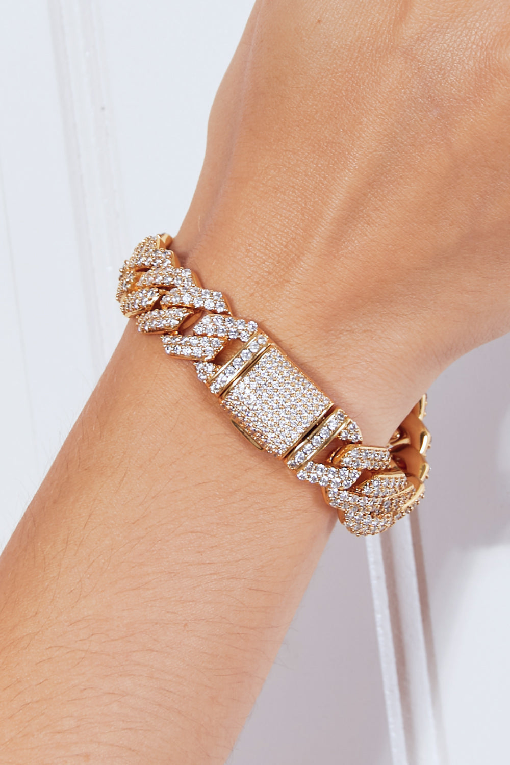 Alloy Inlaid Zircon Bracelet - Laazaar