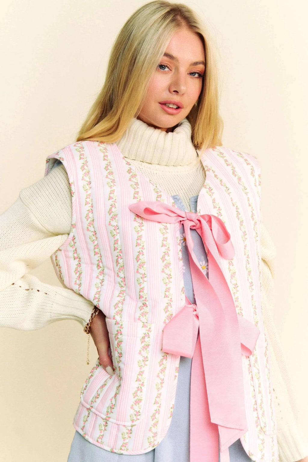 Davi & Dani Quilted Floral Bow Tie Front Padding Vest Jacket