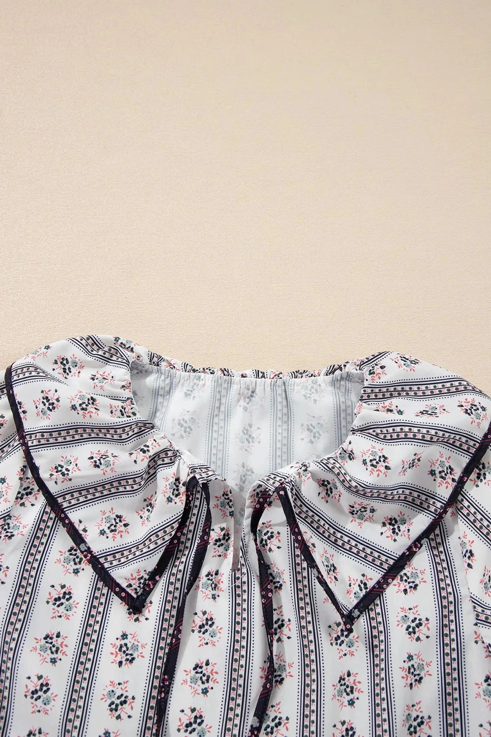 Floral Ruffled Collar Short Puff Sleeve Printed Blouse