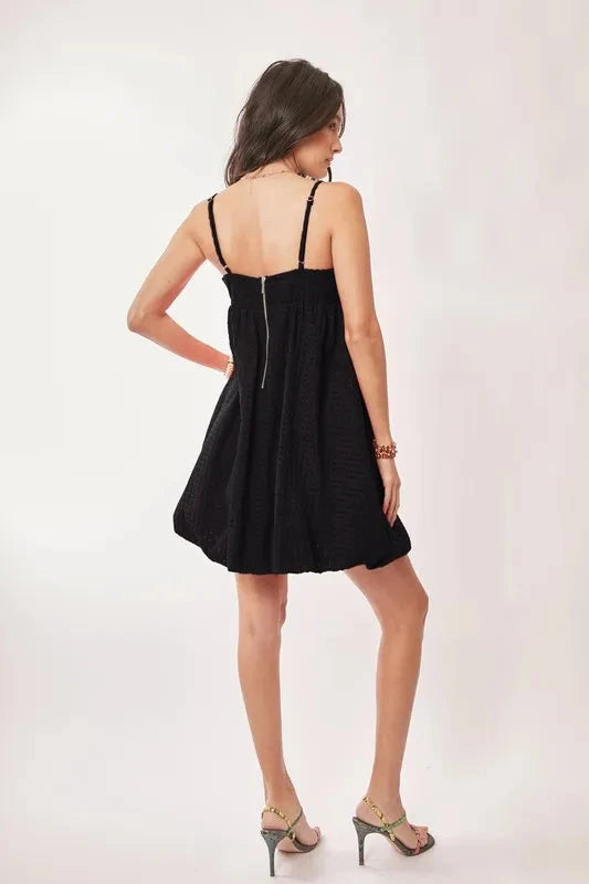 Davi & Dani Textured Sweetheart Neckline Bubble Hem Dress