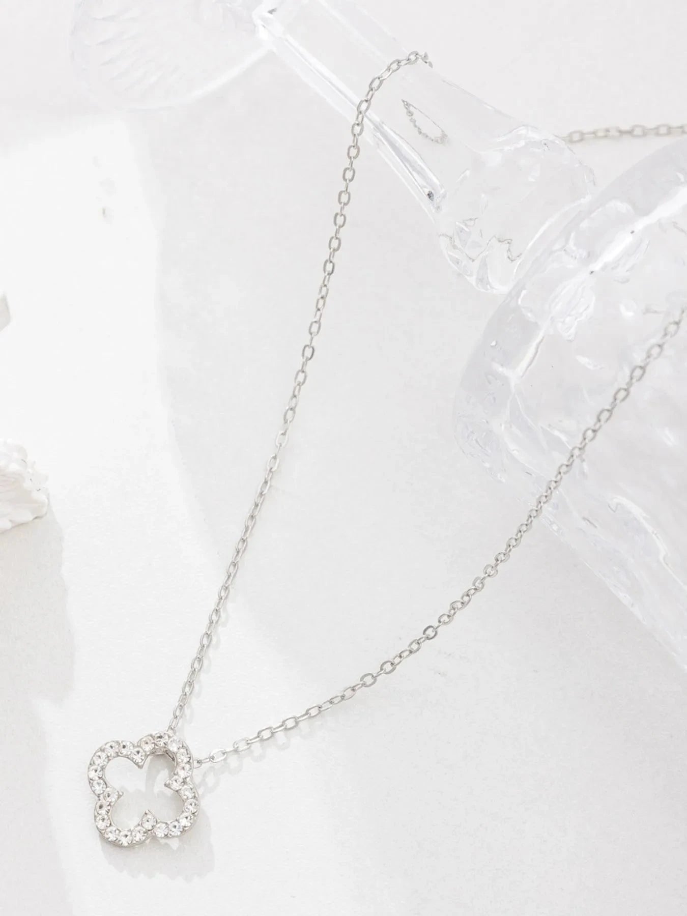 Inlaid Zircon Clover Pendant Necklace