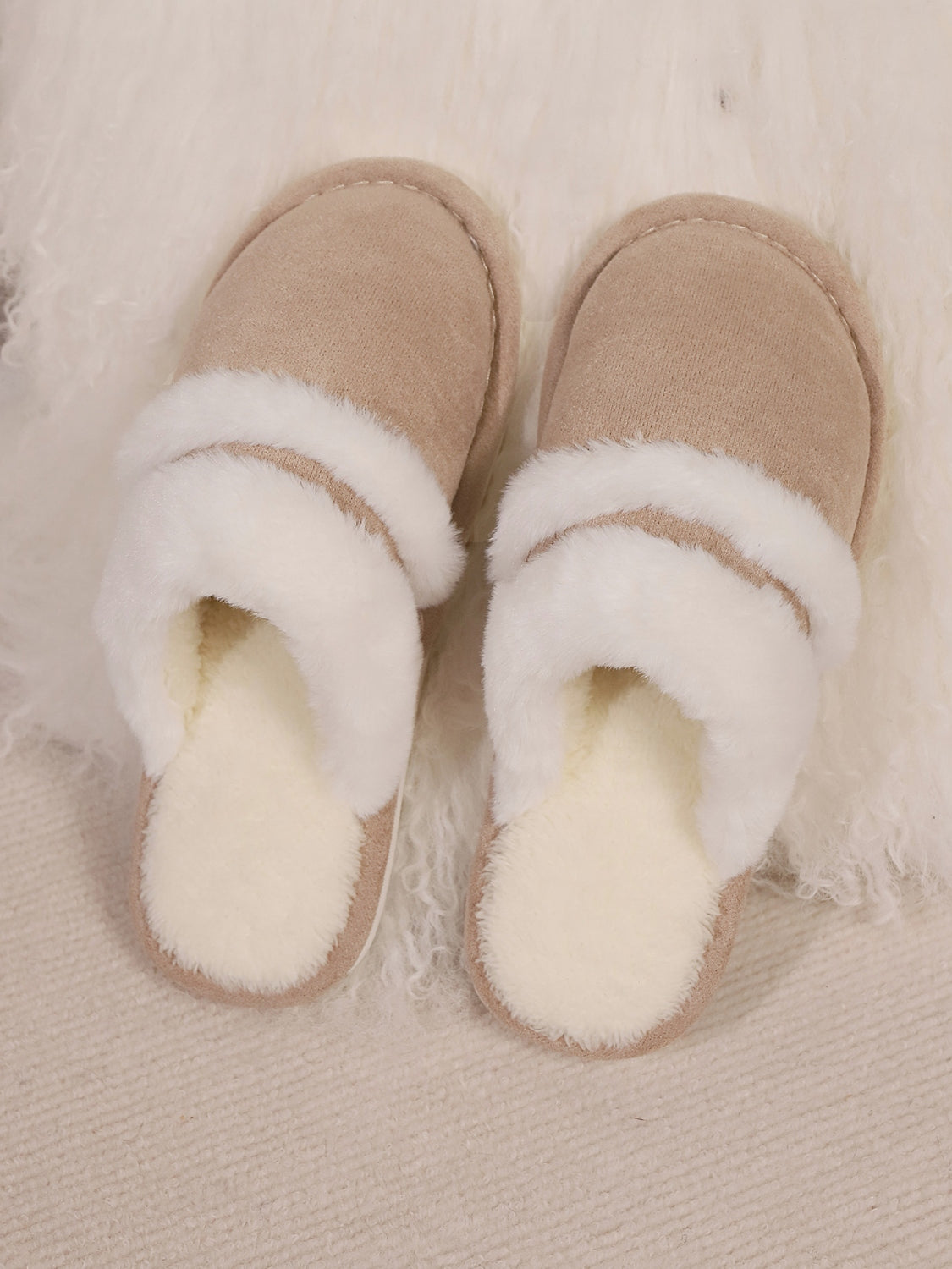 Contrast Faux Fur Round Toe Slippers - Laazaar