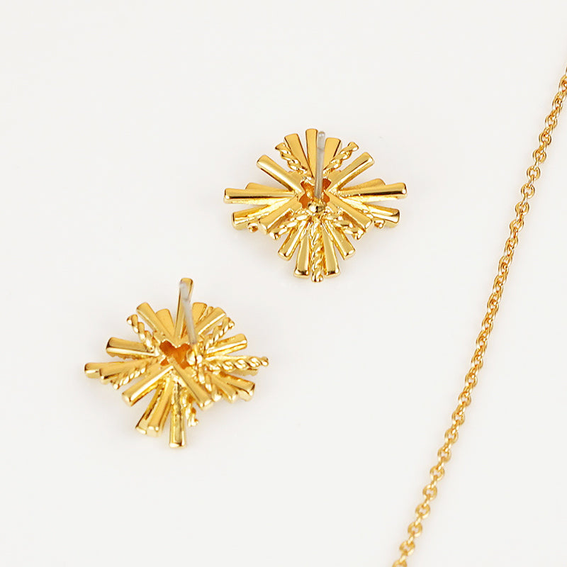 Starburst Gold-Plated Earrings and Necklace Set - Laazaar
