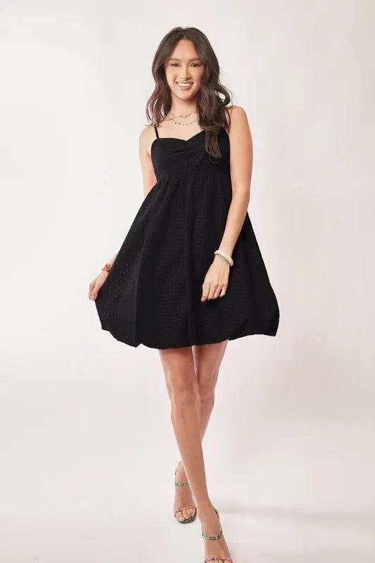 Davi & Dani Textured Sweetheart Neckline Bubble Hem Dress