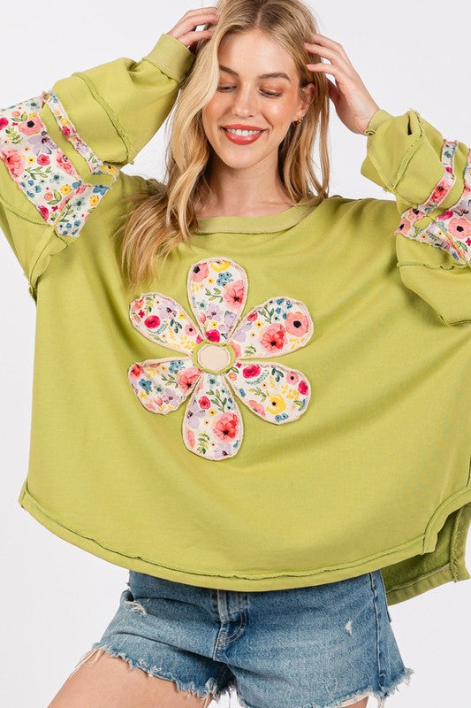 SAGE + FIG Daisy Patch Applique Long Sleeve Sweatshirt - Laazaar