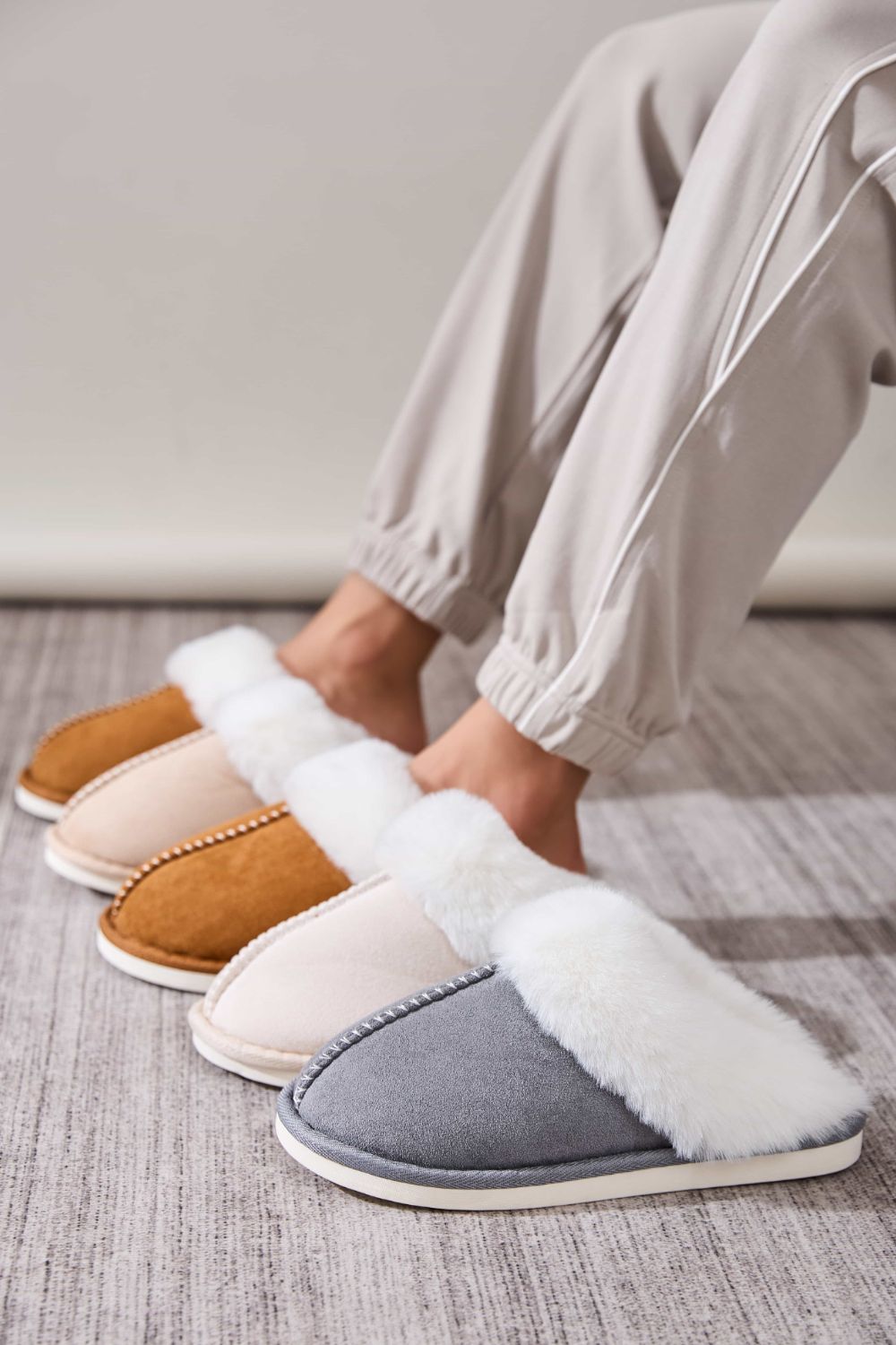 Faux Fur Round Toe Slippers - Laazaar