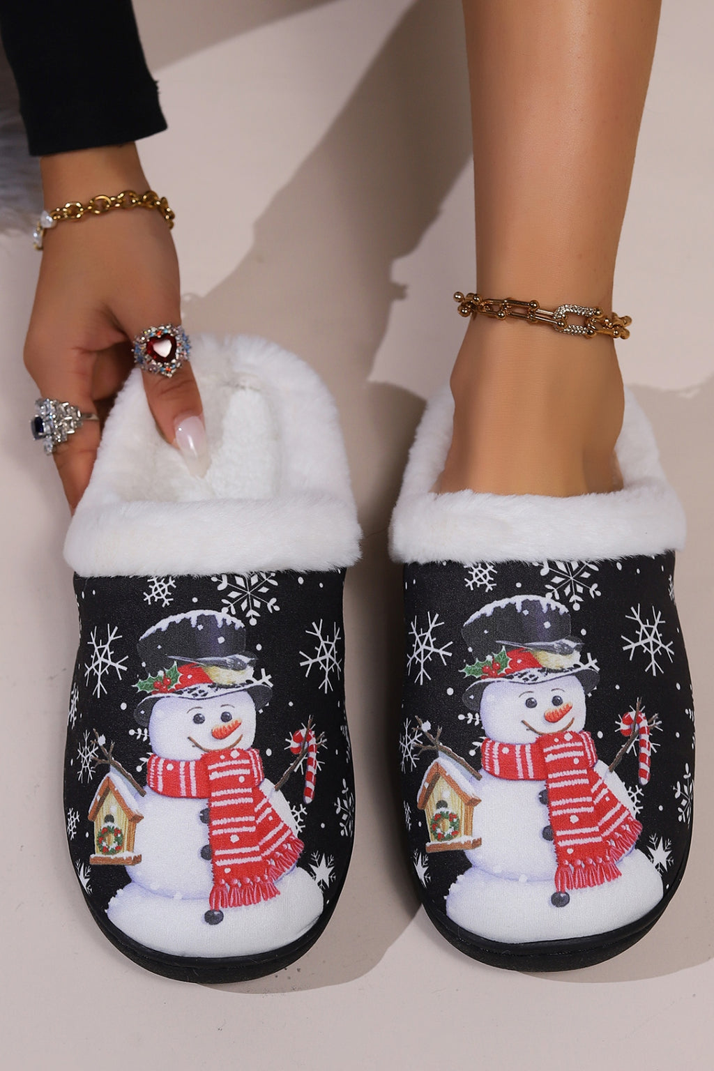 Snowman Round Toe Faux Fur Slippers - Laazaar